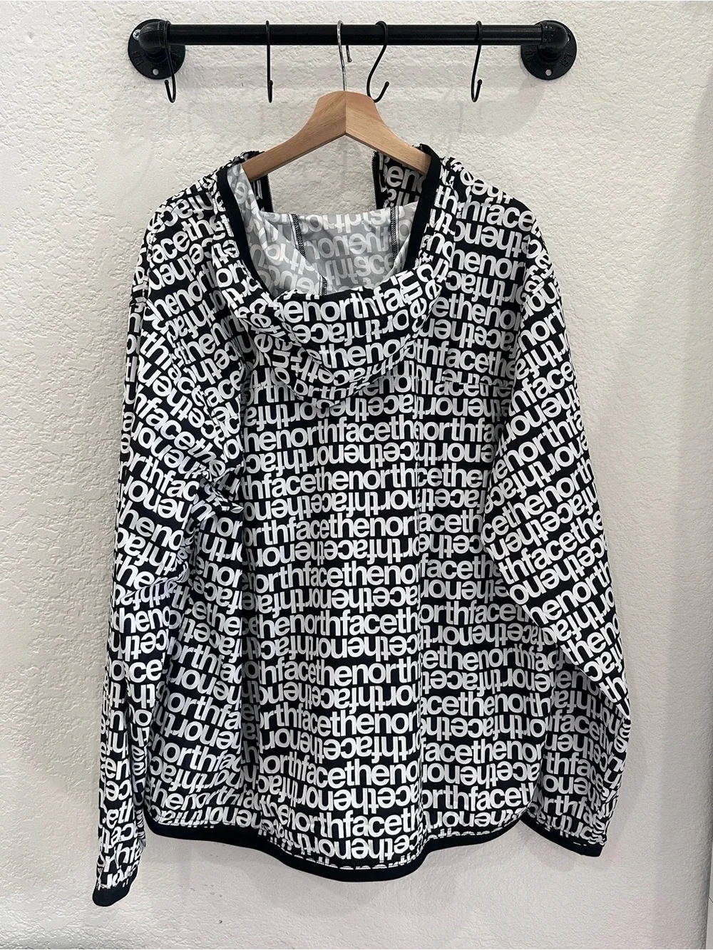 The North Face Cyclone Wind Hoodie